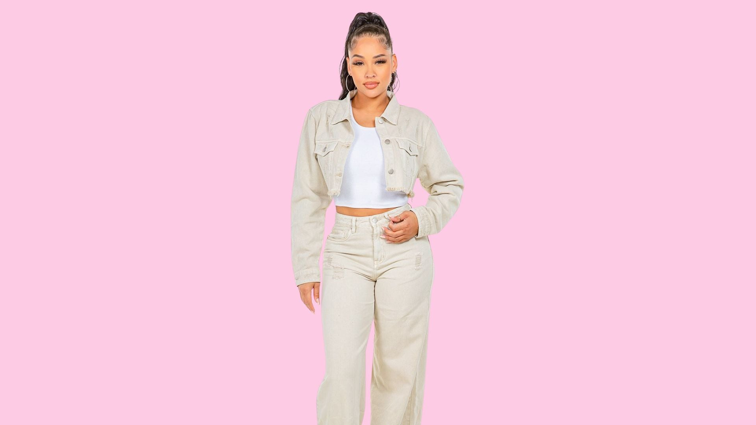 Stylish & comfortable women’s jeans – Shop high-waisted, skinny, ripped, and straight-leg denim for the perfect fit at Fashion M&J. Elevate your wardrobe today!