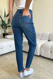 Judy Blue Full Size Queen Of Hearts Coin Pocket BF Jeans - Fashionmj