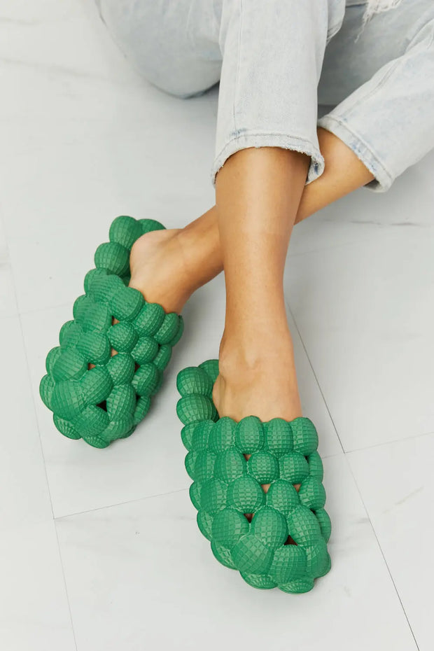 NOOK JOI Laid Back Bubble Slides in Green - Fashionmj