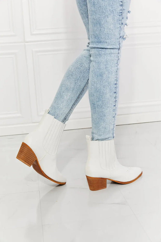 MMShoes Love the Journey Stacked Heel Chelsea Boot in White - Fashionmj