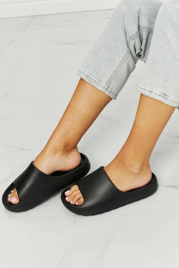 NOOK JOI In My Comfort Zone Slides in Black - Fashionmj