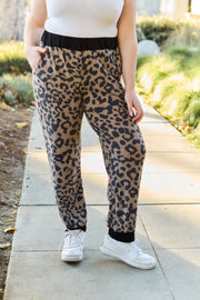 Celeste Design Full Size Leopard Contrast Sweatpants - Fashionmj