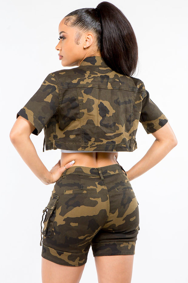 American Bazi Full Size Camouflage Short Sleeve Cropped Jacket - Fashionmj