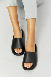 NOOK JOI In My Comfort Zone Slides in Black - Fashionmj