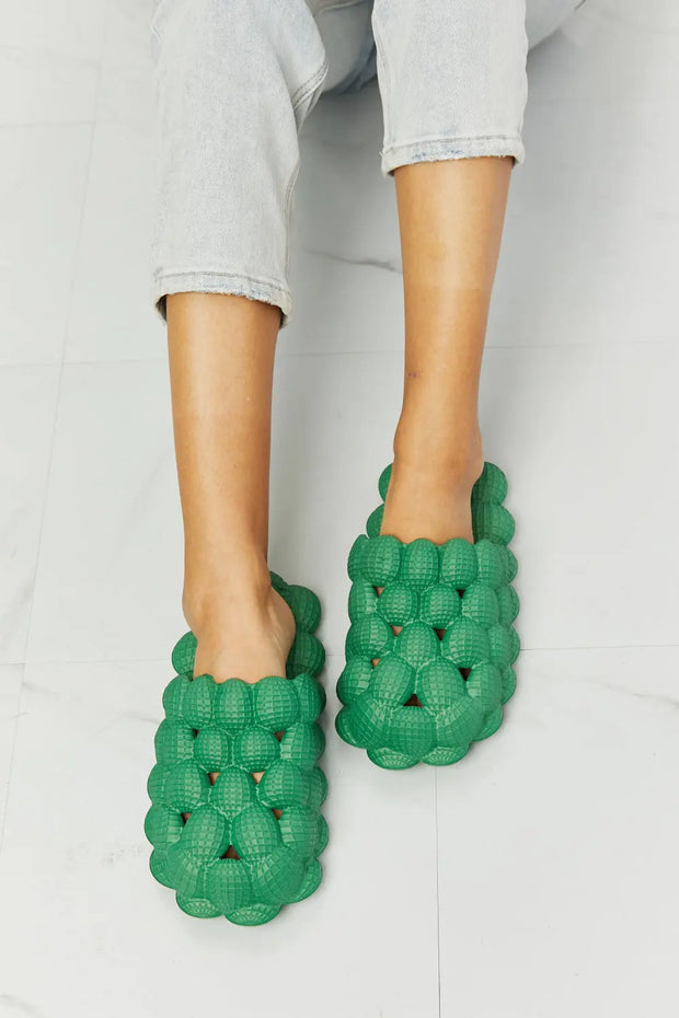 NOOK JOI Laid Back Bubble Slides in Green - Fashionmj