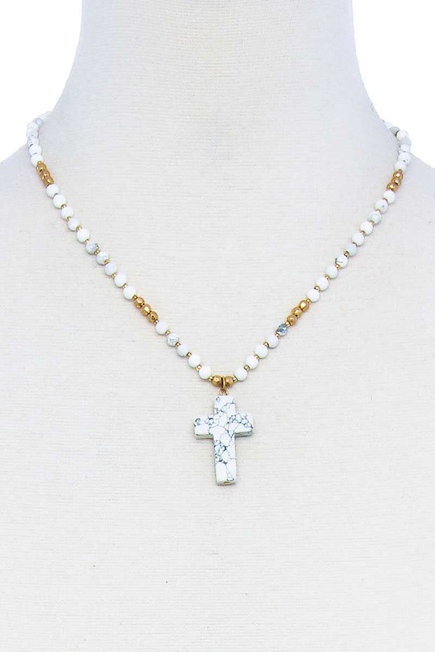 Chic Beaded And Cross Pendant Necklace - Fashionmj