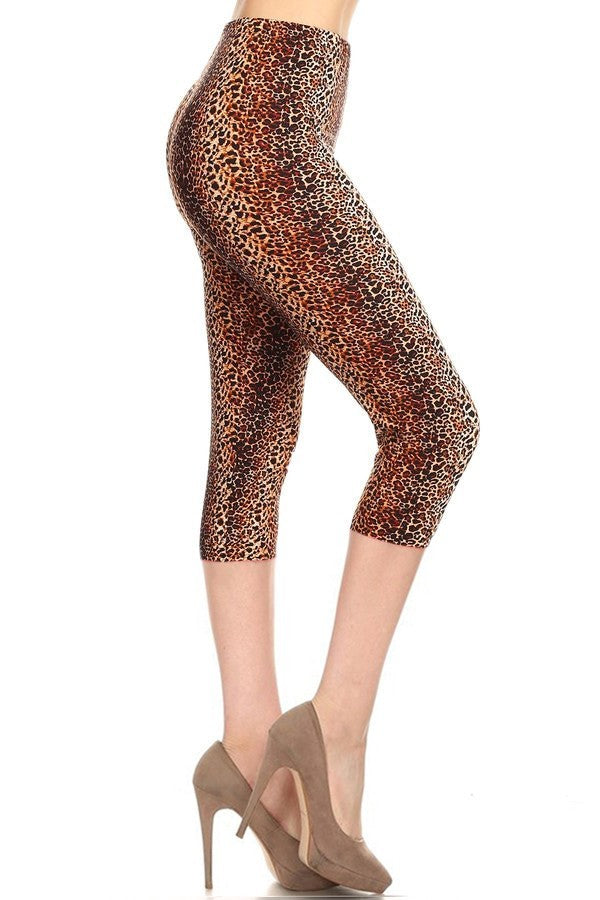 Multi-color Print, Cropped Capri Leggings In A Fitted Style With A Banded High Waist. - Fashionmj