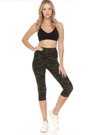 Multi-color Print, Cropped Capri Leggings In A Fitted Style With A Banded High Waist - Fashionmj