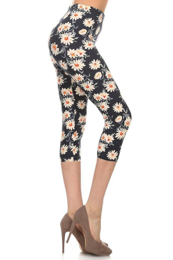 Multi-color Print, Cropped Capri Leggings In A Fitted Style With A Banded High Waist - Fashionmj