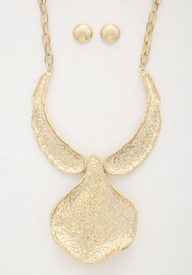 Textured Oversized Metal Necklace - Fashionmj