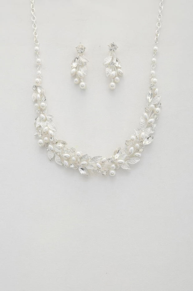 Leaf Pattern Pearl Crystal Necklace - Fashionmj