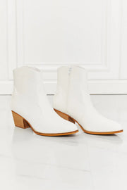 MMShoes Watertower Town Faux Leather Western Ankle Boots in White - Fashionmj