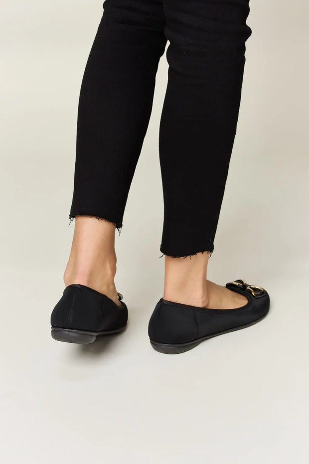 Forever Link Metal Buckle Flat Loafers - Fashionmj