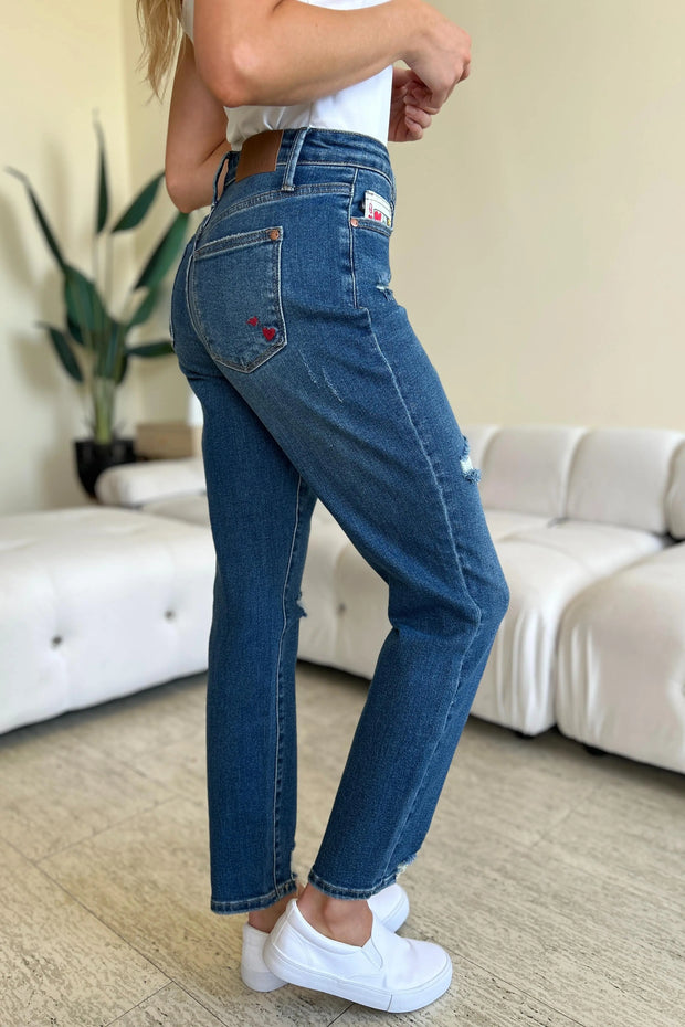 Judy Blue Full Size Queen Of Hearts Coin Pocket BF Jeans - Fashionmj