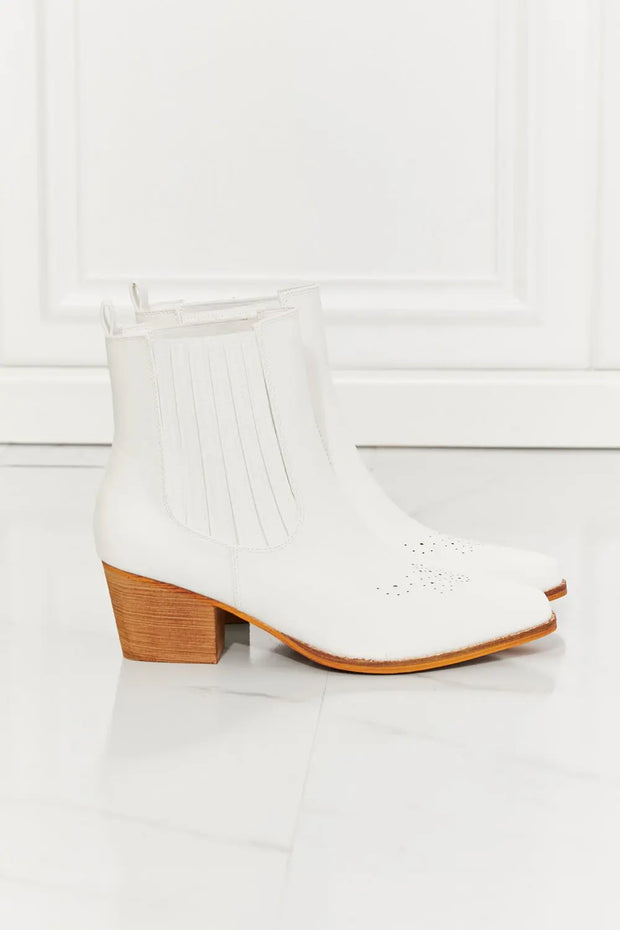 MMShoes Love the Journey Stacked Heel Chelsea Boot in White - Fashionmj